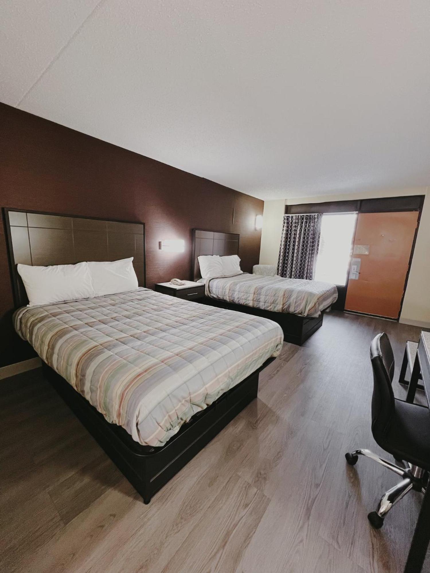 Travel Inn New Castle Airport Экстерьер фото