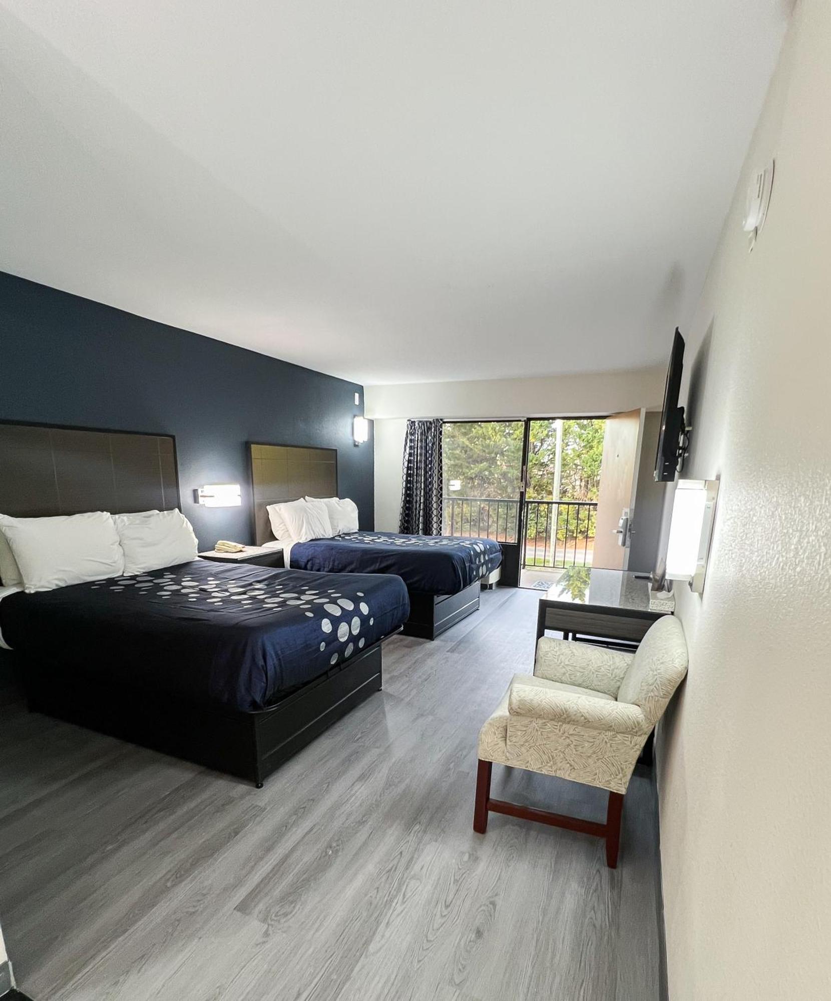 Travel Inn New Castle Airport Экстерьер фото