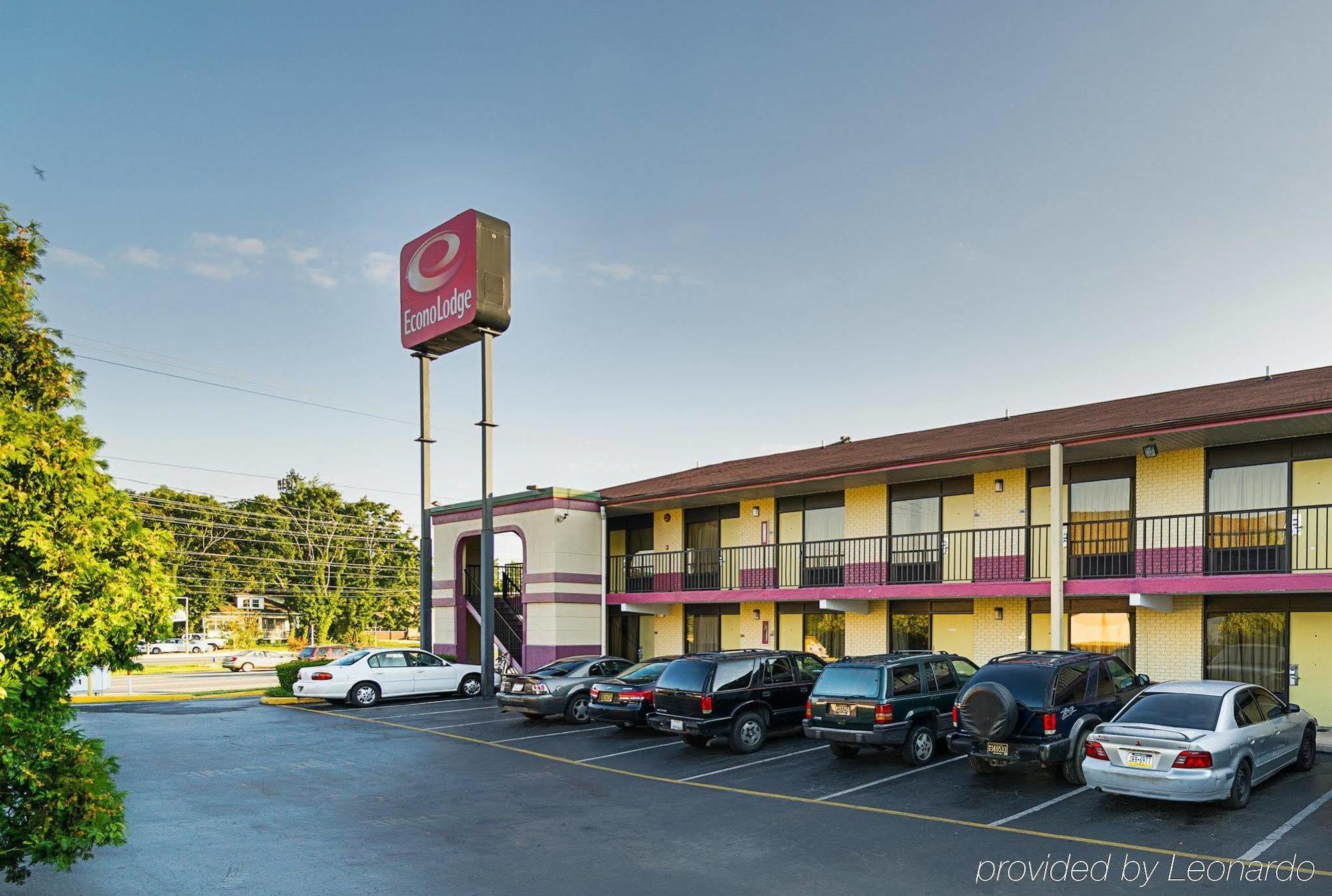 Travel Inn New Castle Airport Экстерьер фото